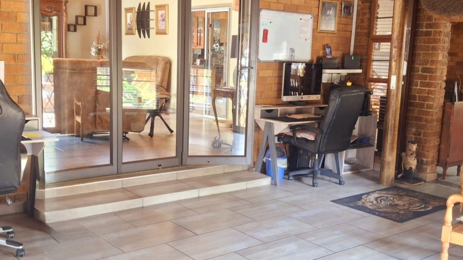 5 Bedroom Property for Sale in Vaalpark Free State